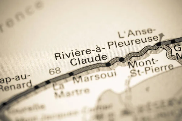 Riviere a Claude. Canada on a map.