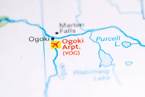 Ogoki Airport (YOG). Canada on a map.