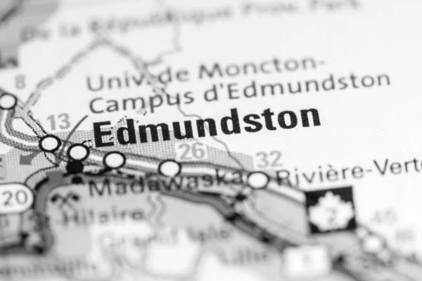 keresés nő edmundston