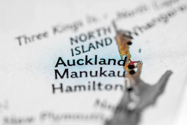 Auckland, New Zealand on the map