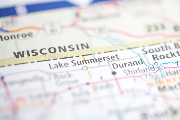 Lake Summerset. Illinois. USA on the map