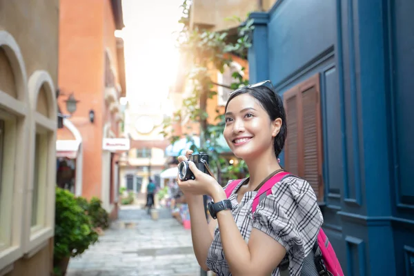 아시아 여행에 Selfie 시간을 — 스톡 사진