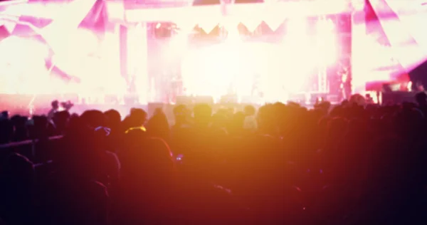 Silhouettes Concert Crowd Rear View Festival Crowd Raising Hands Bright — Stock Photo, Image