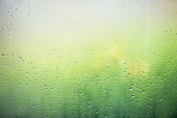 Eső csepeg az ablakra. — Stock Fotó