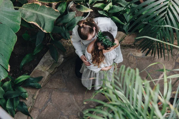 Vackra Bröllopsparet Botaniska Trädgården — Stockfoto