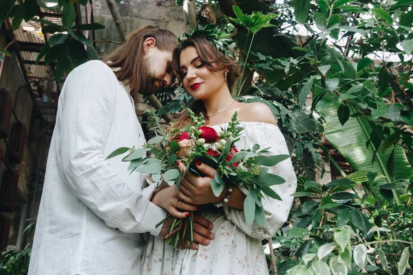 Hermosa Pareja Boda Jardín Botánico — Foto de Stock