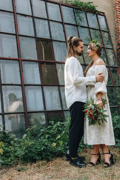 Vackra Bröllopsparet Botaniska Trädgården — Stockfoto