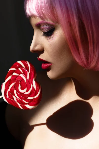Mulher Bonita Com Cabelo Rosa Pirulito — Fotografia de Stock