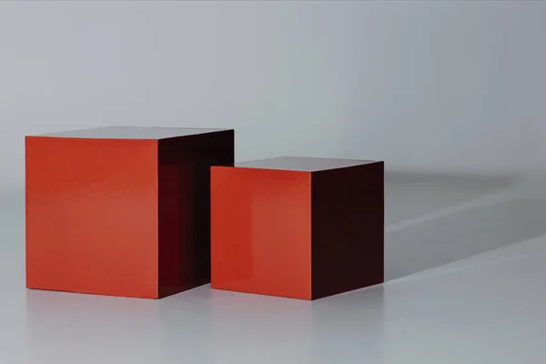 白い背景に赤い立方体 — ストック写真
