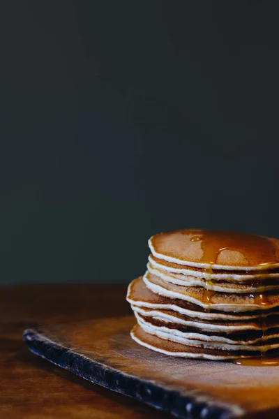 Stack Pancakes Maple Syrup Wooden Board — Stock Photo, Image
