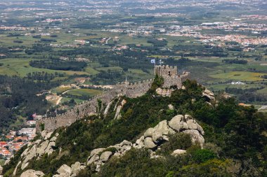 Sintra, Portekiz - 03 Mayıs 2016: Kırlarda Sintra, Portekiz'in Castle