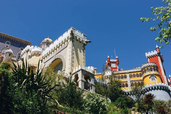 Sintra, Portekiz - 3 Mayıs 2016: Sintra Portekiz Pena Ulusal Sarayı