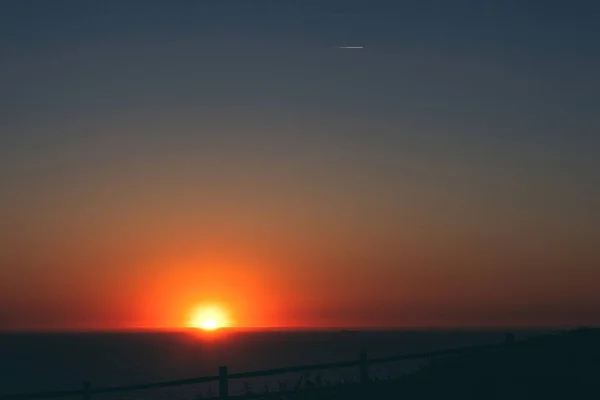 Hermosa Puesta Sol Sobre Océano — Foto de Stock