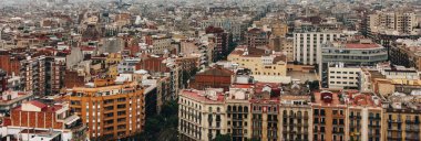 Barcelona Sagrada Familia tepesinden panoramik havadan görünümü