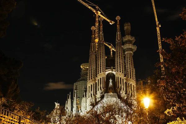 La Sagrada Familia Gaudi tarafından 24 Nisan 2016 Barcelona İspanya'tasarlanmış.