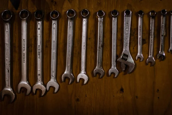 Wrenches at the workshop — ストック写真