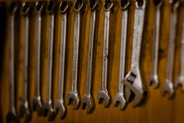 Wrenches at the workshop — Free Stock Photo