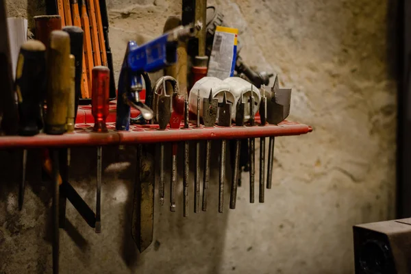 Carpenter tools at the workshop — ストック写真