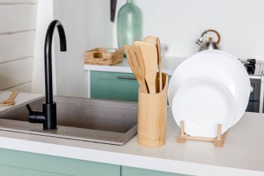 Modern mutfak içinin ayrıntıları.