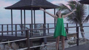 Tatilden neşeli video.