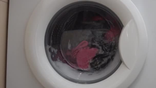 De werking van de wasmachine. — Stockvideo