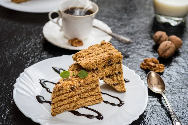 Traditional Dessert Honey Cake Walnut Coffee Dark Stone Table — Stock Photo, Image