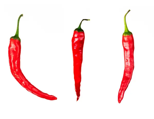 Drie Stukken Van Rode Chilipepers Geïsoleerd Witte Achtergrond — Stockfoto