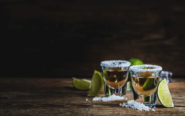 Mexican Traditional Alcohol Drink Tequila Lime Salt Ice Cube Wood — Stock Photo, Image