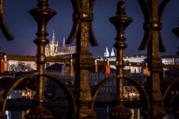 Castelo de Praga à noite — Fotografia de Stock