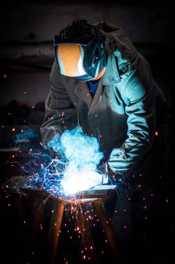 Kaynak Sanayi işçisi