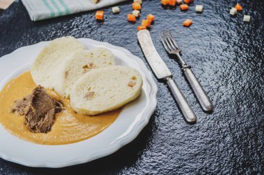 Çek Dana bonfile ve krema sosu