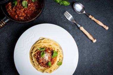 İtalyan makarna spagetti Bolonez