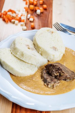 Çek Dana bonfile ve krema sosu