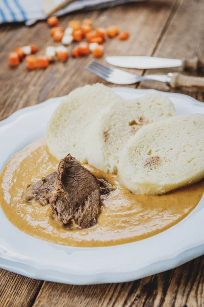 Czech Beef tenderloin and cream sauce — Stock Photo, Image