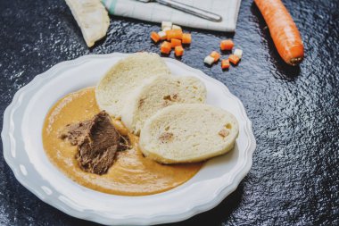 Çek Dana bonfile ve krema sosu