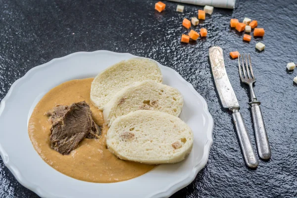 Çek Dana bonfile ve krema sosu