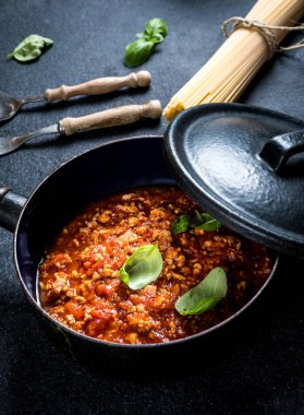 İtalyan makarna spagetti Bolonez