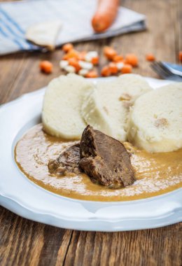 Çek Dana bonfile ve krema sosu