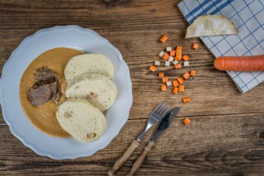 Çek Dana bonfile ve krema sosu