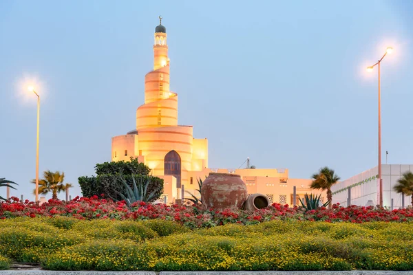 Fanar Islamically Ilham Mimari Tasarımlar Şaşırtıcı Süsler Doha Şehrin Güzel — Stok fotoğraf