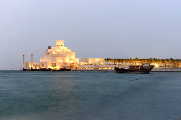 Museo Arte Islamica Costruito Isola Largo Una Penisola Artificiale Vicino — Foto Stock