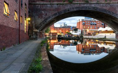 Bridgewater canal castlefield Manchester adlı