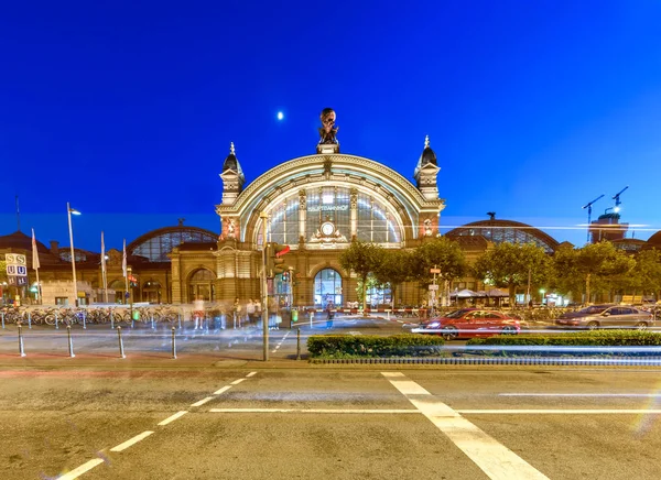 Франкфурт Залізничного Вокзалу Вночі — стокове фото