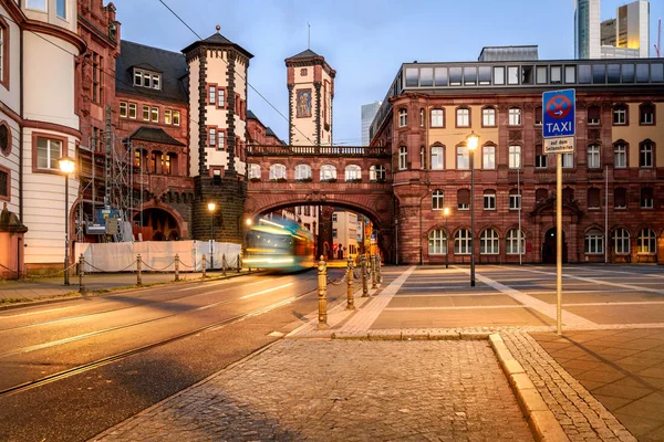frankfurt, Almanya ışıklı Street ışık yollar