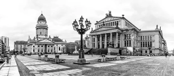Ασπρόμαυρο Πλάνο Της Πλατεία Gendarmenmarkt Βερολίνο — Φωτογραφία Αρχείου