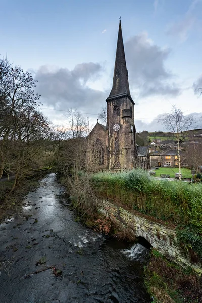 Rivier Ryburn Stroomt Door Dorpen Van Rishworth Ripponden Driehoek Voor — Stockfoto