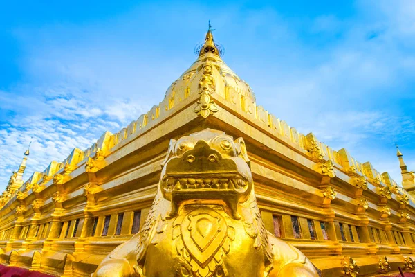 Shwezigon Pagoda Buddhist Temple Located Nyaung Bagan Myanmar — Stock Photo, Image