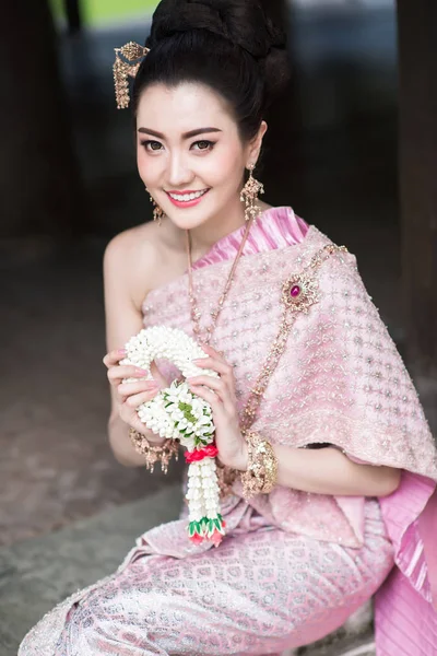 Belle Fille Thaïlandaise Costume Traditionnel Thaïlandais — Photo