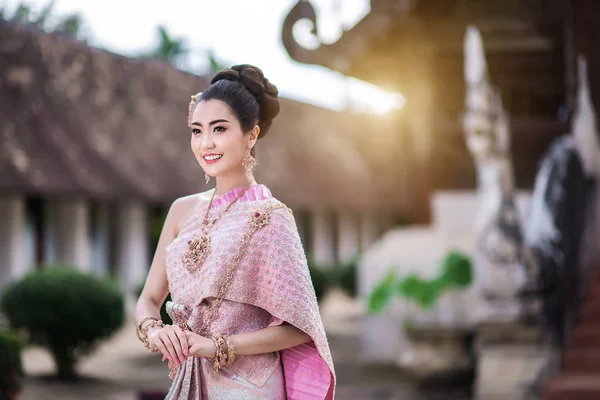 Beautiful Thai Girl Thai Traditional Costume — Stock Photo, Image