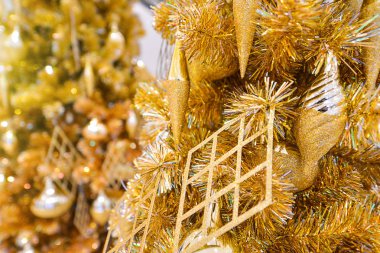 Noel ağacı ve dekorasyon ve ışıklar